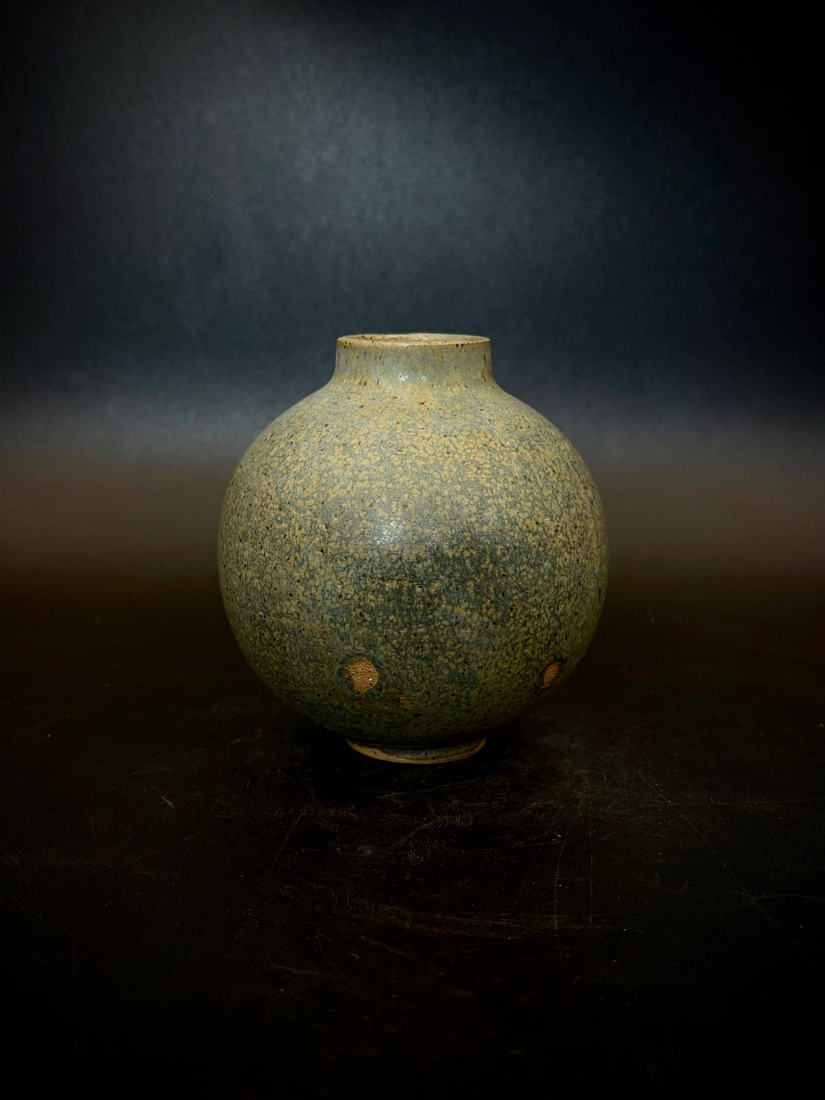Agate moon jar