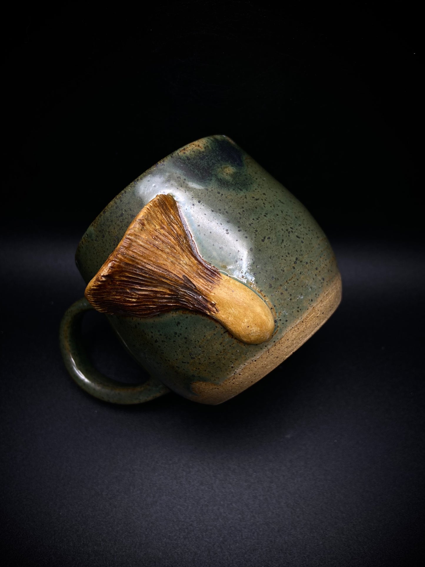 Chanterelle Mushroom Mug 1/2