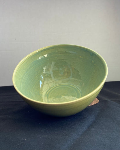 Handcrafted Celadon Ramen Bowls, featuring serene celadon glaze for a calming dining experience. Perfect for ramen, noodles, soups, and more. Artisan quality, wabi sabi design, and elegant craftsmanship